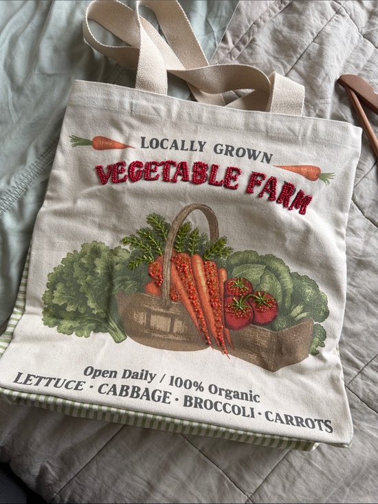 Handbags - Locally Grown Vegetable Farm Canvas Tote - Cream with Red & Green Print